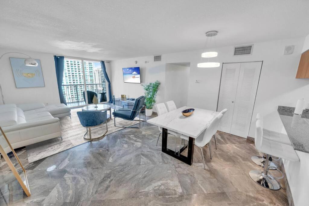 Iconic High Floor 3 Bedrooms In The Heart Of 마이애미 외부 사진