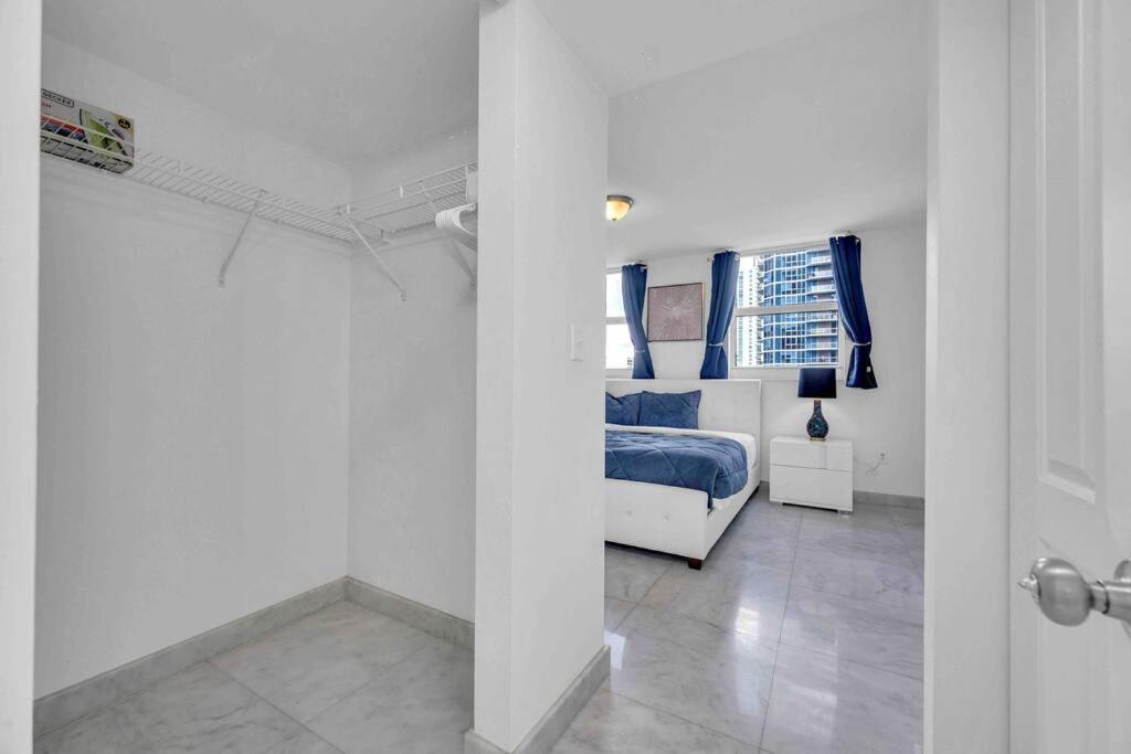 Iconic High Floor 3 Bedrooms In The Heart Of 마이애미 외부 사진