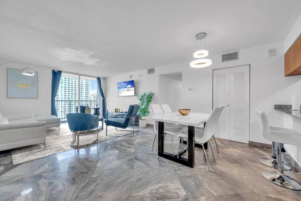 Iconic High Floor 3 Bedrooms In The Heart Of 마이애미 외부 사진