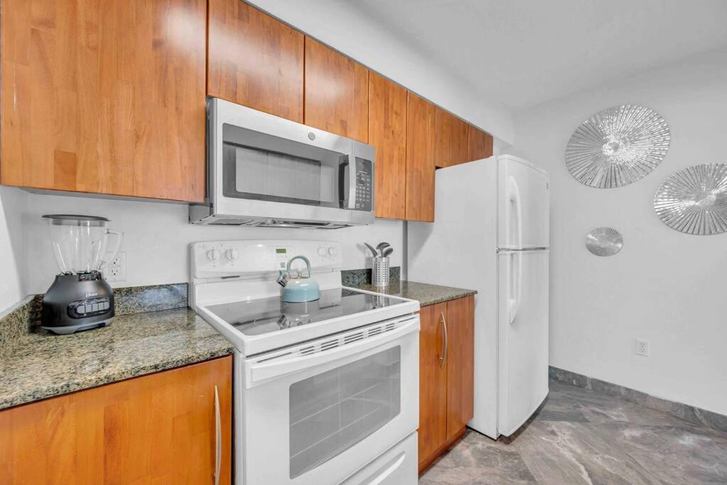 Iconic High Floor 3 Bedrooms In The Heart Of 마이애미 외부 사진
