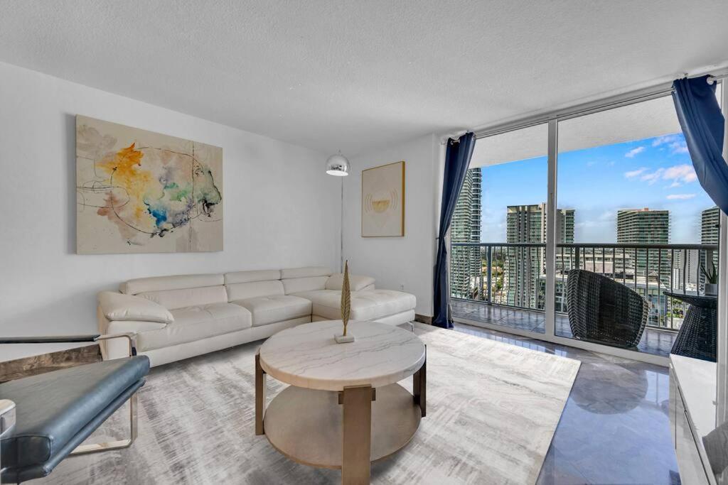 Iconic High Floor 3 Bedrooms In The Heart Of 마이애미 외부 사진
