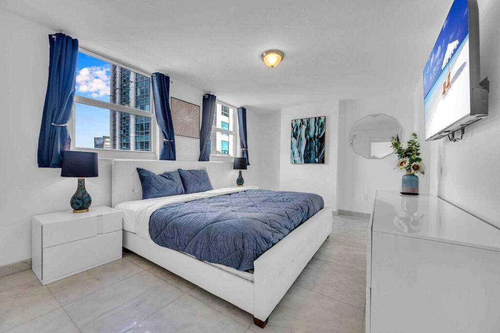 Iconic High Floor 3 Bedrooms In The Heart Of 마이애미 외부 사진